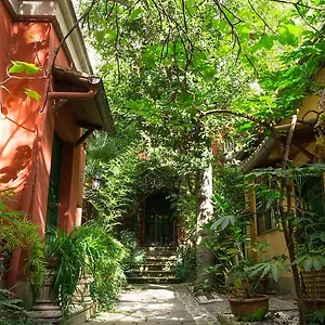 Margutta's Garden , Roma Italia