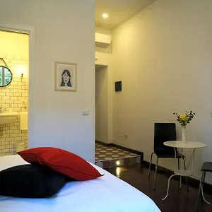Interno4 3*, Roma Italia